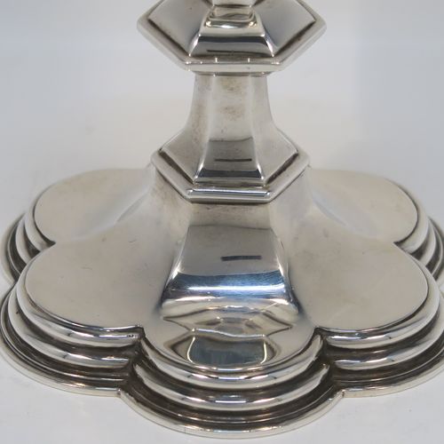 A very handsome Antique Sterling Silver altar chalice, having a plain round tapering cup, a middle hexagonal baluster, and sitting on a spreading hexafoil foot. This elegant silver chalice was made by Goldsmiths and Silversmiths of London in 1914. The dimensions of this fine hand-made antique silver chalice are height 12.5 cms (5 inches), diameter at lip 7.5 cms (3 inches), and with a weight of approx. 173g (5.6 troy ounces).