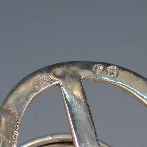 An Antique Georgian Sterling Silver egg cruet set, having four removable plain round egg cups with reeded borders and gold-gilt interiors, and all sitting in a wire-work frame toast-rack stand with four flange feet, and a looped carrying handle. Made by William Abdy of London in 1801. The dimensions of this fine hand-made antique silver egg cruet and toast set are height 22 cms (8.75 inches), length 23 cms (9 inches), width 14 cms (5.5 inches), with a total weight of approx. 500g (16 troy ounces).