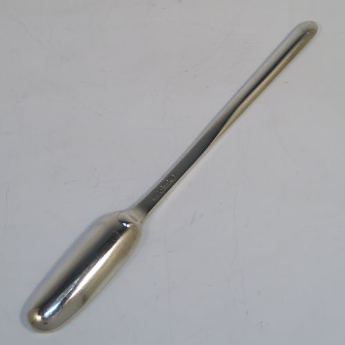 A very elegant Antique Georgian George III Sterling Silver marrow scoop with bright-cut hand-engraved decoration. This handsome antique silver marrow scoop was made by Benjamin Mountigue of London in 1783. The dimensions of this fine hand-made antique silver marrow scoop are length 22 cms (8.5 inches), and it weighs approx. 49g (1.6 troy ounces).

  