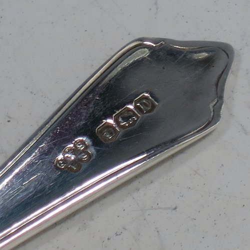 A Sterling Silver set of six pastry forks in the Belmont pattern, with three tined forks, all in their original cream satin and blue velvet-lined presentation box. Made by George William & Percy Shirtcliffe of Sheffield in 1946. The dimensions of these fine hand-made silver pastry forks are length 12.5 cms (5 inches), and they weigh a total of 97g (3 troy ounces).