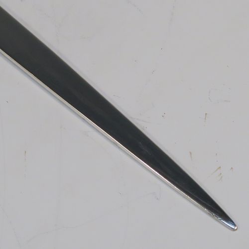 A very handsome Antique Georgian George III Sterling Silver meat or game bird skewer, having a very plain tapering body with a plain ring handle. This elegant antique silver skewer was made by William Bateman of London in 1814. The dimensions of this fine hand-made antique silver game bird or meat skewer are length 25.5 cms (10 inches), and it weighs approx. 64g (2 troy ounces).