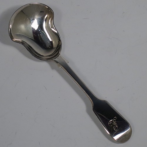 A large Antique early Victorian Sterling Silver tea caddy spoon, having a plain Fiddle pattern handle, and a pear-shaped plain oval bowl. Made by James Wintle of London in 1841. The dimensions of this fine hand-made antique silver tea caddy spoon are length 12.5 cms (5 inches), width across bowl 4 cms (1.5 inches), and it weighs approx. 25g (0.8 troy ounces). Please note that this item is monogrammed.   