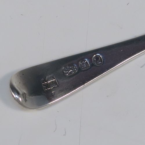 A very pretty Antique Georgian Sterling Silver set of six tea or coffee spoons, in the Old English Zig-Zag pattern, and having plain oval bowls, all in a cream satin and maroon velvet-lined presentation box. These beautiful antique silver spoons were made by William Eley and William Fearn of London in 1805. The dimensions of this fine hand-made set of silver teaspoons or coffee spoons are length of each spoon 13 cms (5.25 inches), and the total weight is approx. 99g (3.2 troy ounces).