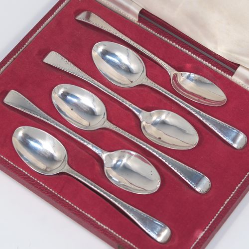 A very pretty Antique Georgian Sterling Silver set of six tea or coffee spoons, in the Old English Zig-Zag pattern, and having plain oval bowls, all in a cream satin and maroon velvet-lined presentation box. These beautiful antique silver spoons were made by William Eley and William Fearn of London in 1805. The dimensions of this fine hand-made set of silver teaspoons or coffee spoons are length of each spoon 13 cms (5.25 inches), and the total weight is approx. 99g (3.2 troy ounces).