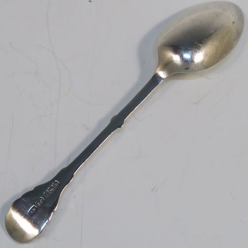 A very pretty Antique Edwardian Sterling Silver set of six tea or coffee spoons, in an Art Nouveau style with hand-chased floral decoration, and having plain oval bowls, all in their original dark blue satin and velvet-lined presentation box. These beautiful antique silver spoons were made by Joseph Rogers of Sheffield in 1907. The dimensions of this fine hand-made set of silver teaspoons or coffee spoons are length of each spoon 11 cms (4.25 inches), and the total weight is approx. 88g (2.8 troy ounces).
